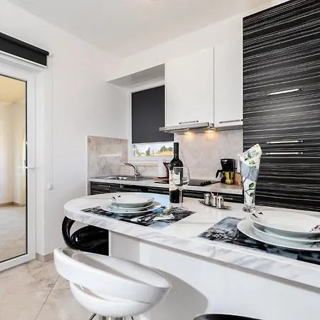 With Parking Space Punat, Krk - 20553 *