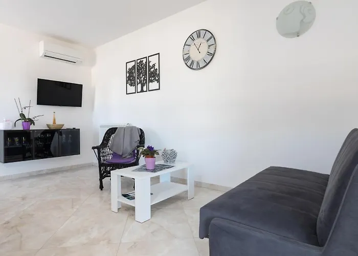 With Parking Space Punat, Krk - 20553 Daire *